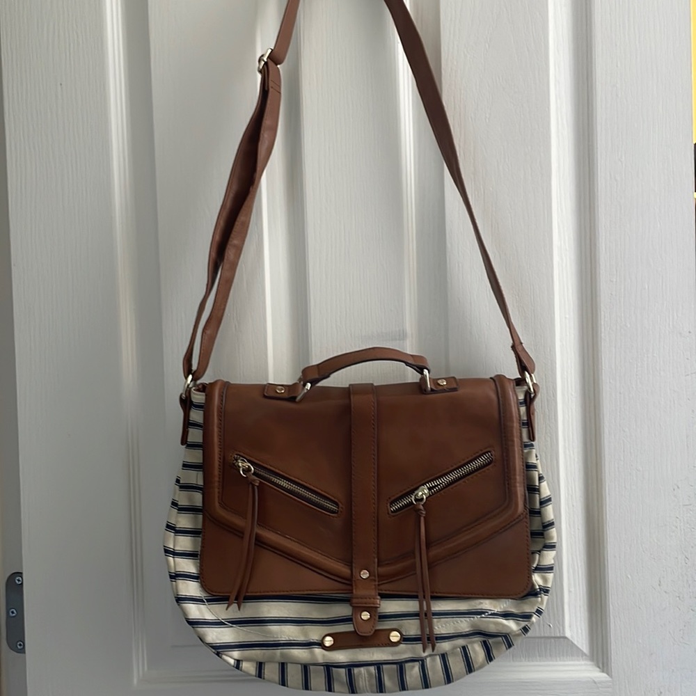 Canvas messenger bag